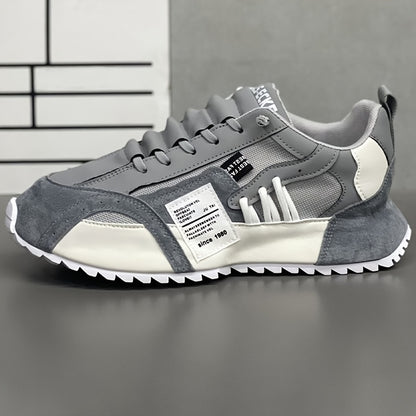 Sneakers Bouncing