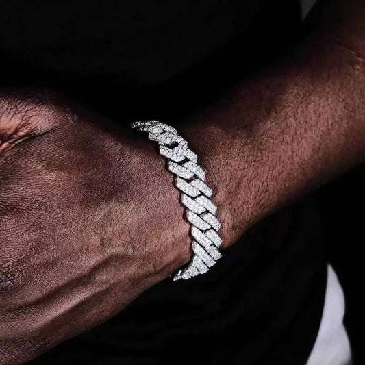 Free iced prong link bracelet