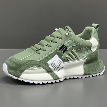 Sneakers Bouncing
